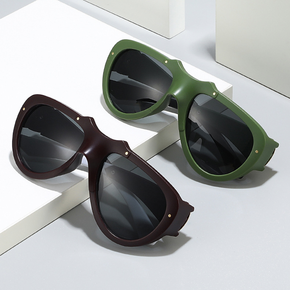 Kacamata Hitam Metalik Model M - Sunglasses Cat Eye ulasan dan harga